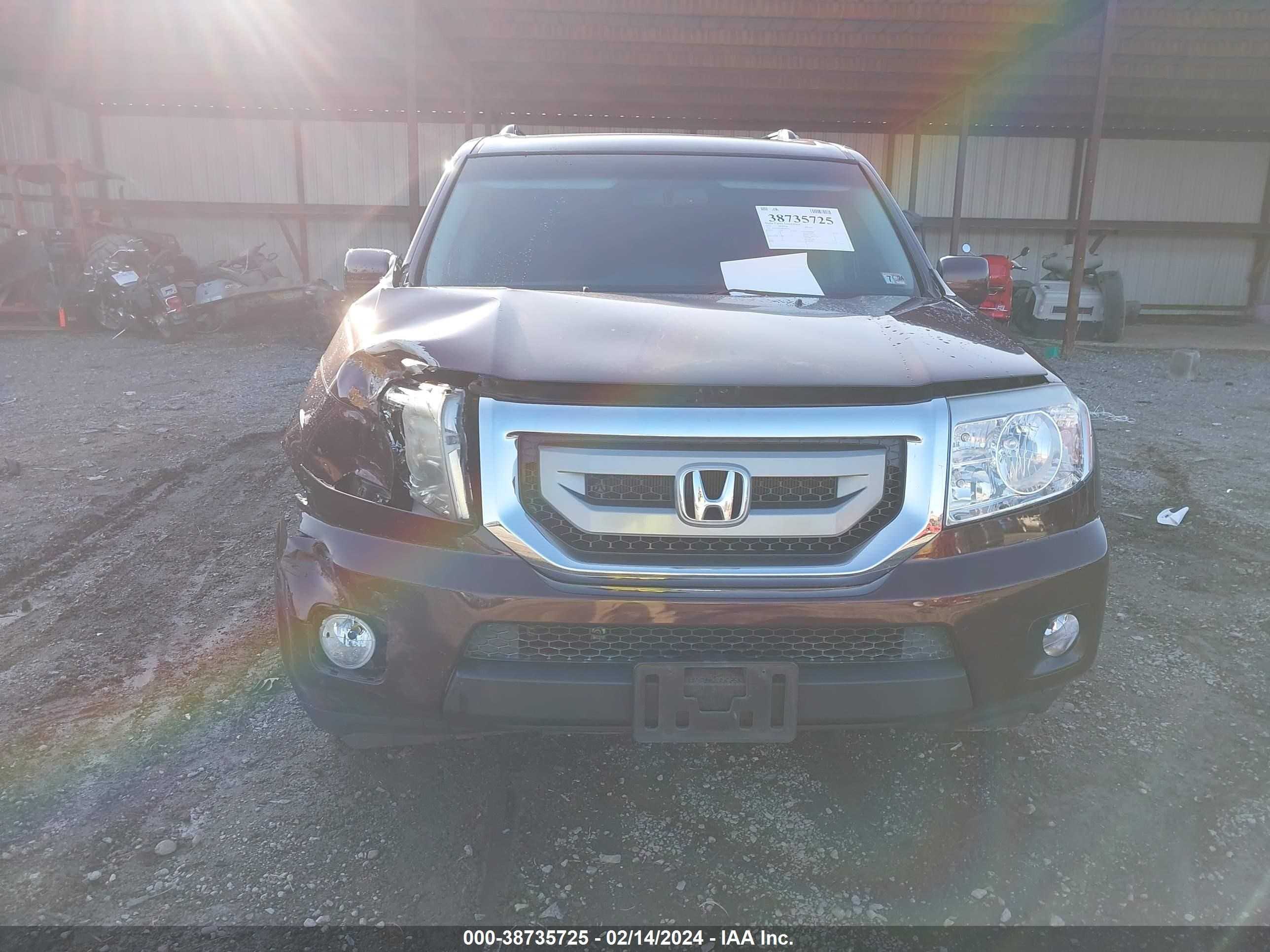 Photo 11 VIN: 5FNYF4H72BB062031 - HONDA PILOT 