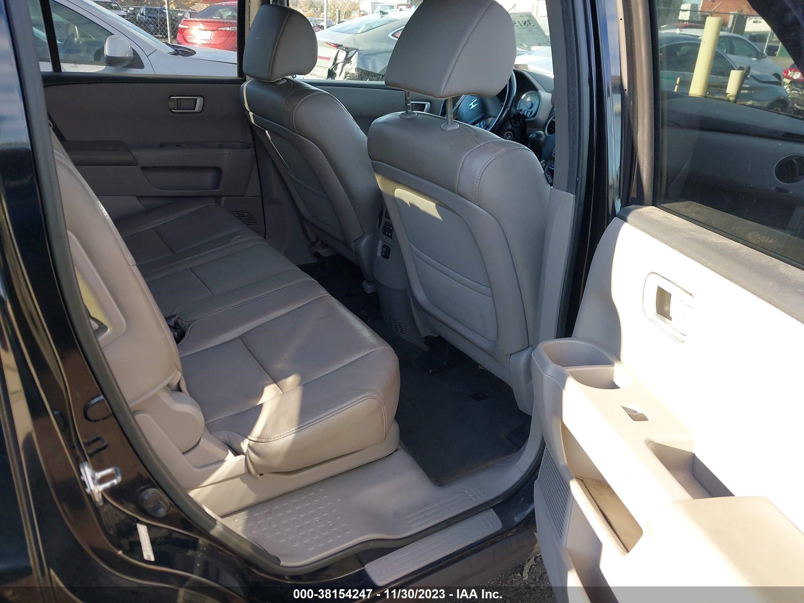 Photo 7 VIN: 5FNYF4H72DB061464 - HONDA PILOT 