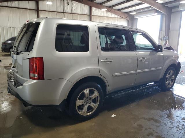 Photo 2 VIN: 5FNYF4H74DB001525 - HONDA PILOT EXLN 