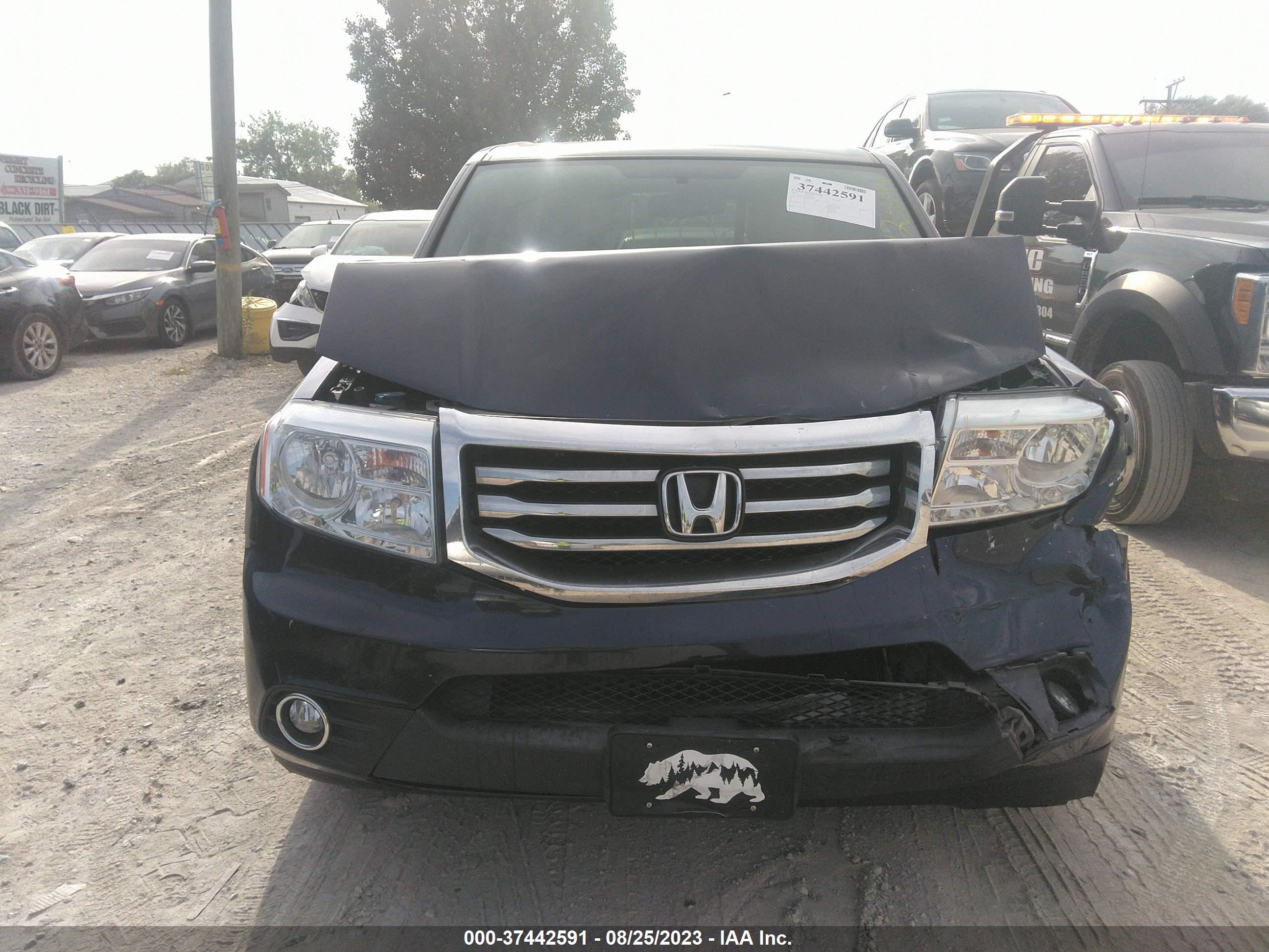 Photo 11 VIN: 5FNYF4H74EB002465 - HONDA PILOT 