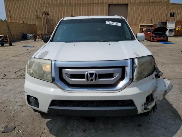 Photo 4 VIN: 5FNYF4H77BB069766 - HONDA PILOT EXLN 