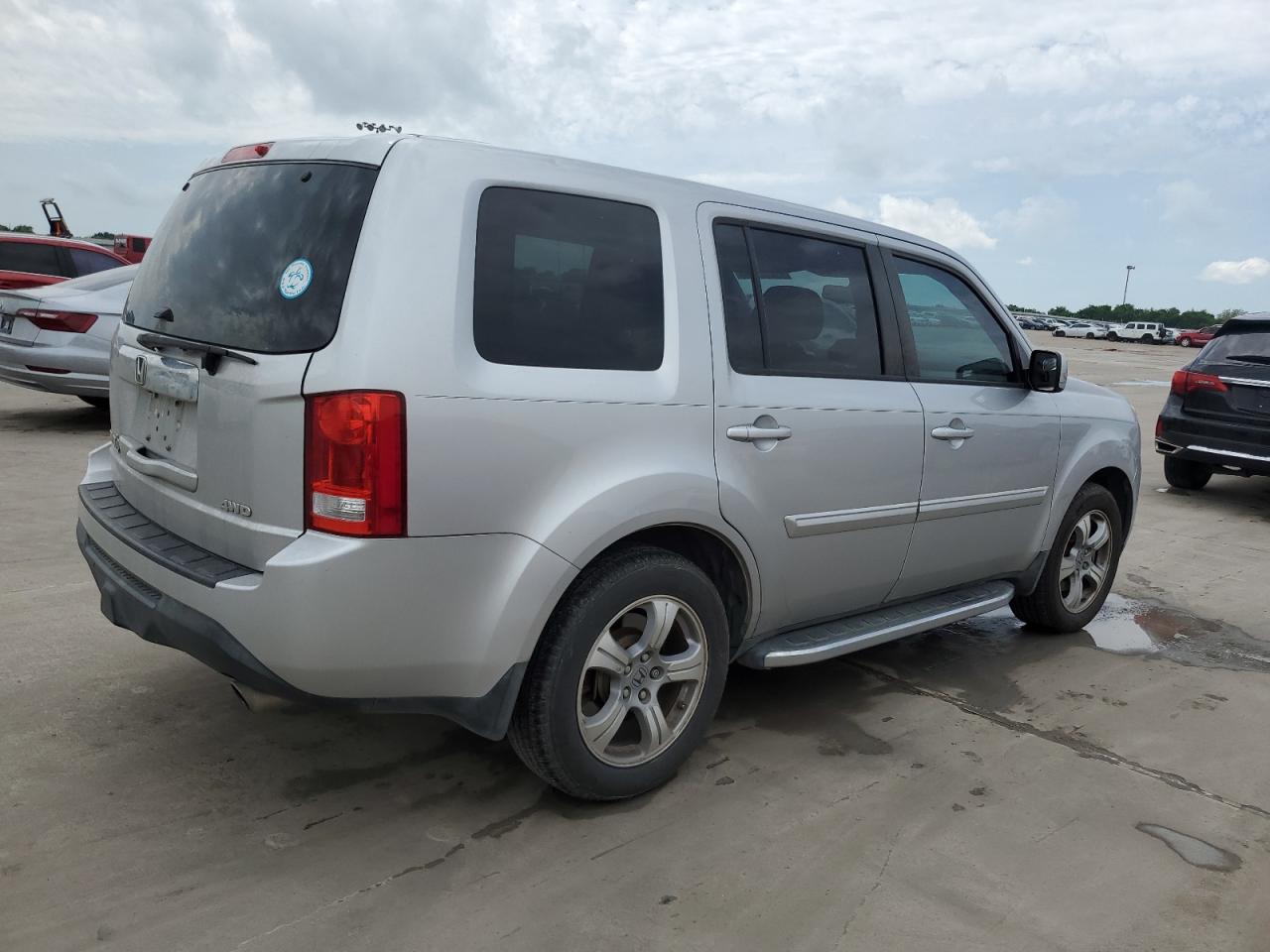 Photo 2 VIN: 5FNYF4H79EB023313 - HONDA PILOT 