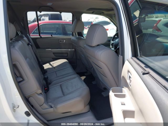 Photo 7 VIN: 5FNYF4H84AB033296 - HONDA PILOT 