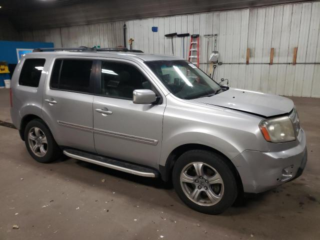 Photo 3 VIN: 5FNYF4H84AB040667 - HONDA PILOT TOUR 