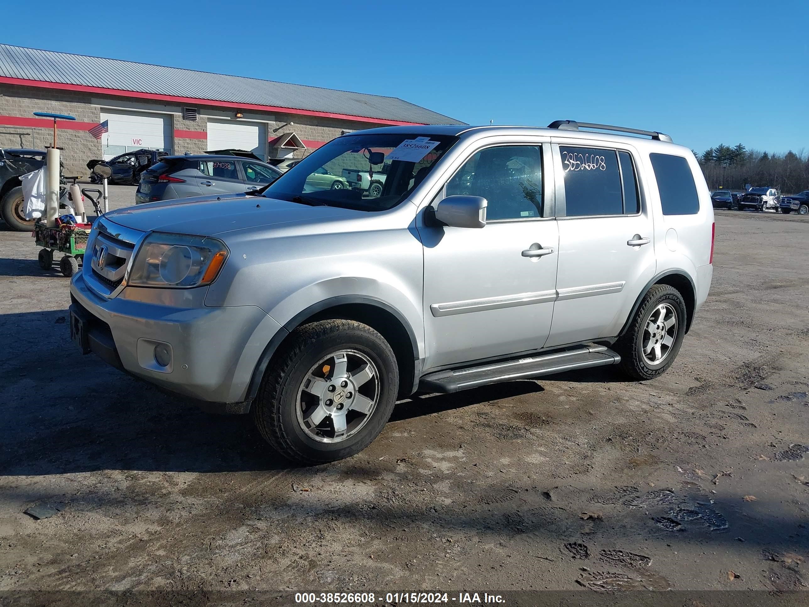 Photo 1 VIN: 5FNYF4H86AB007329 - HONDA PILOT 