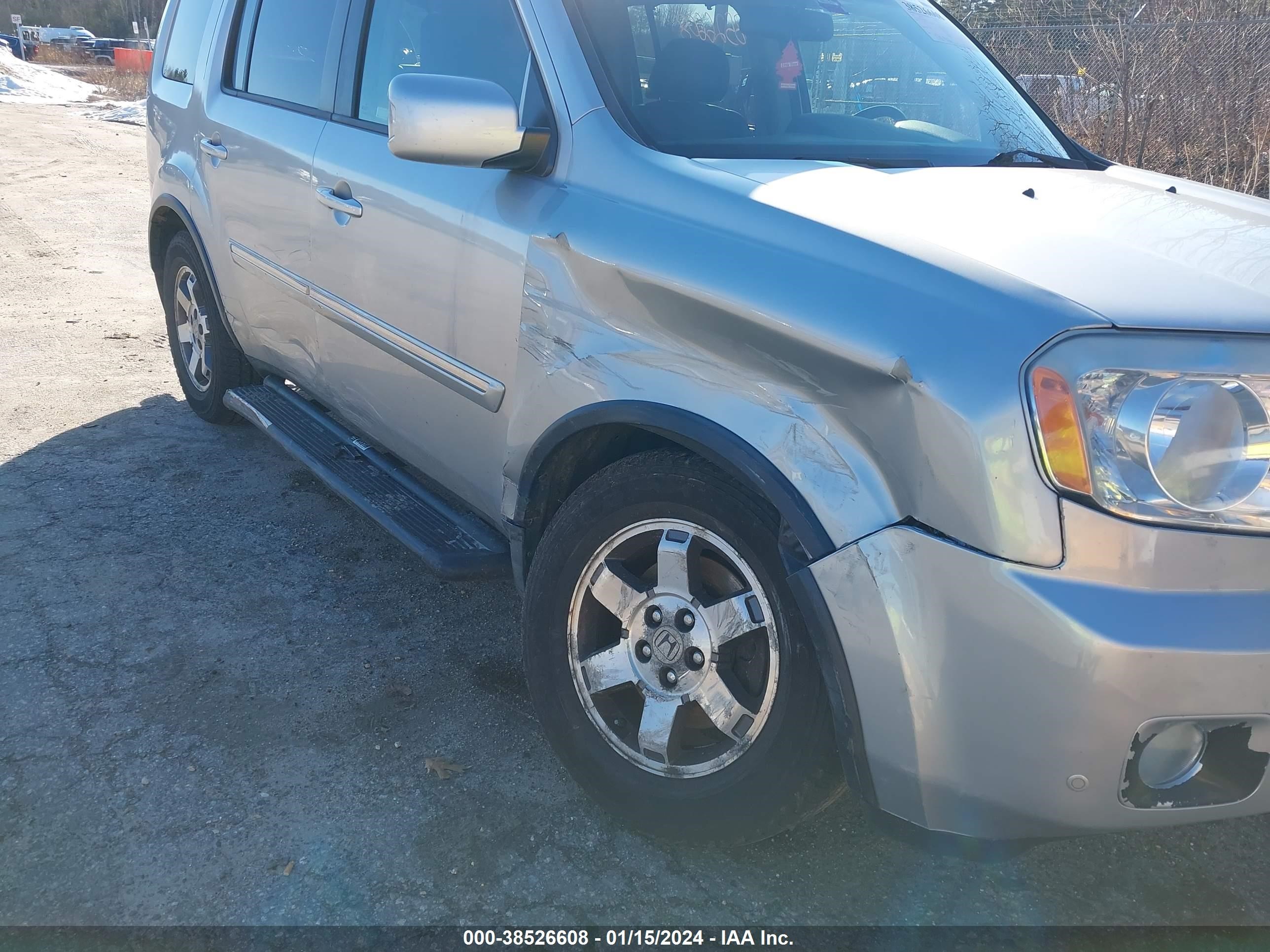 Photo 5 VIN: 5FNYF4H86AB007329 - HONDA PILOT 