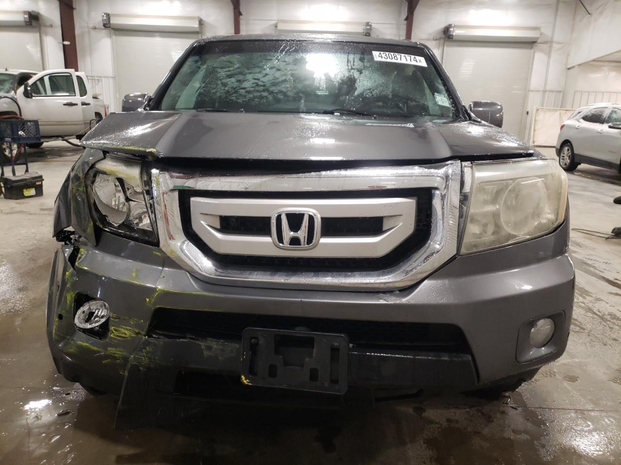 Photo 4 VIN: 5FNYF4H90BB071151 - HONDA PILOT 