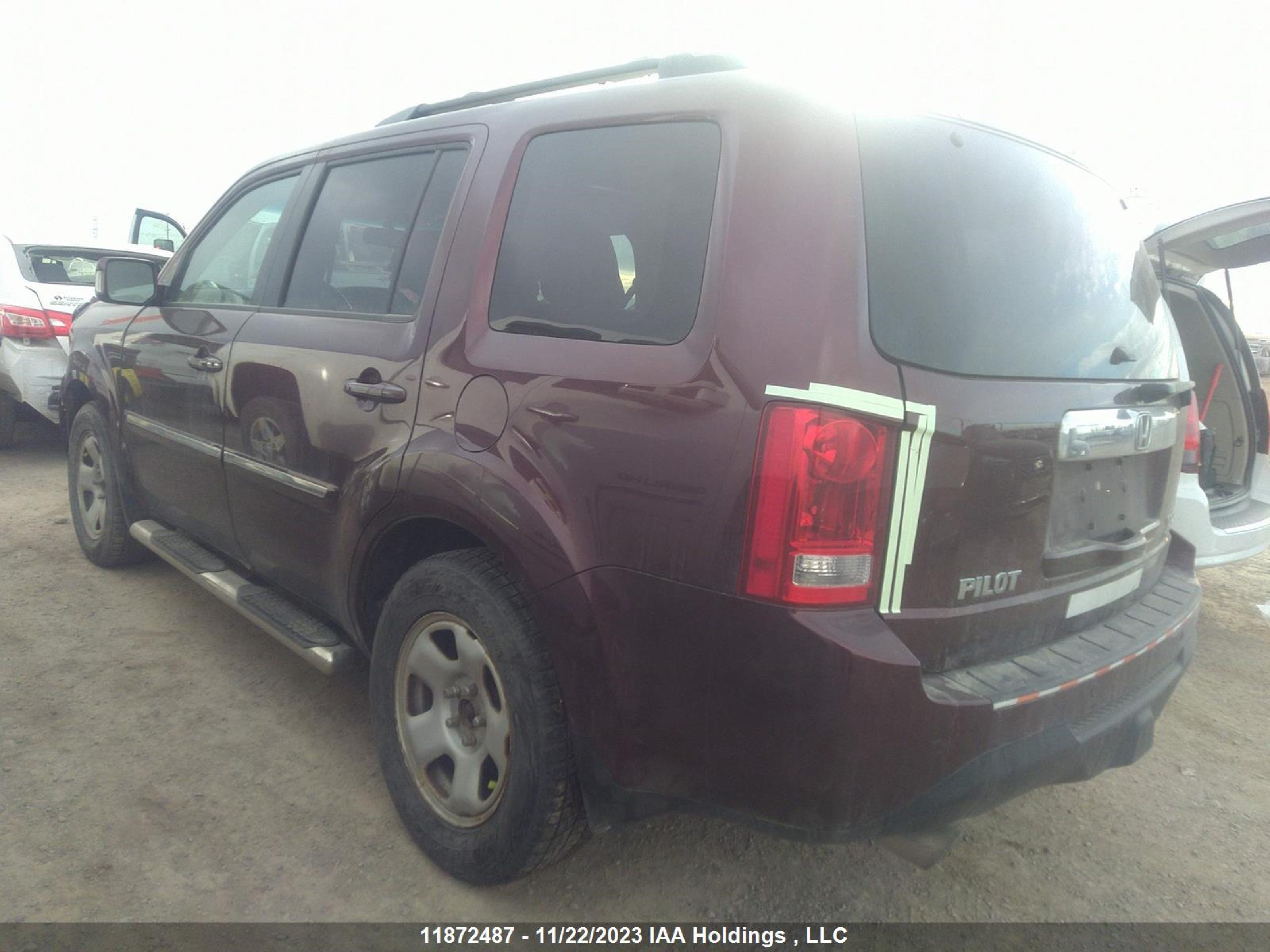 Photo 2 VIN: 5FNYF4H90DB506026 - HONDA PILOT 