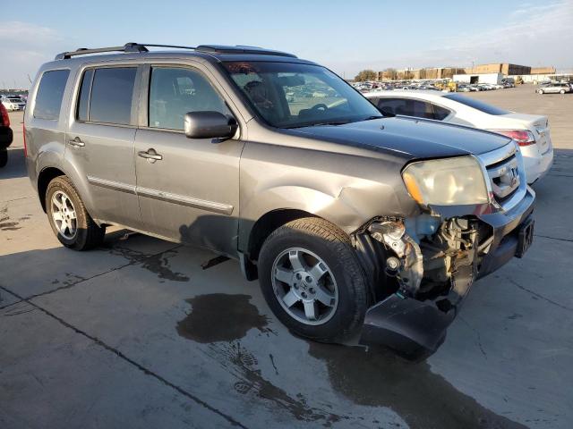 Photo 3 VIN: 5FNYF4H91AB009143 - HONDA PILOT TOUR 