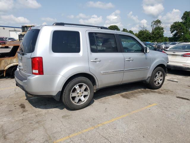 Photo 2 VIN: 5FNYF4H92BB042170 - HONDA PILOT TOUR 