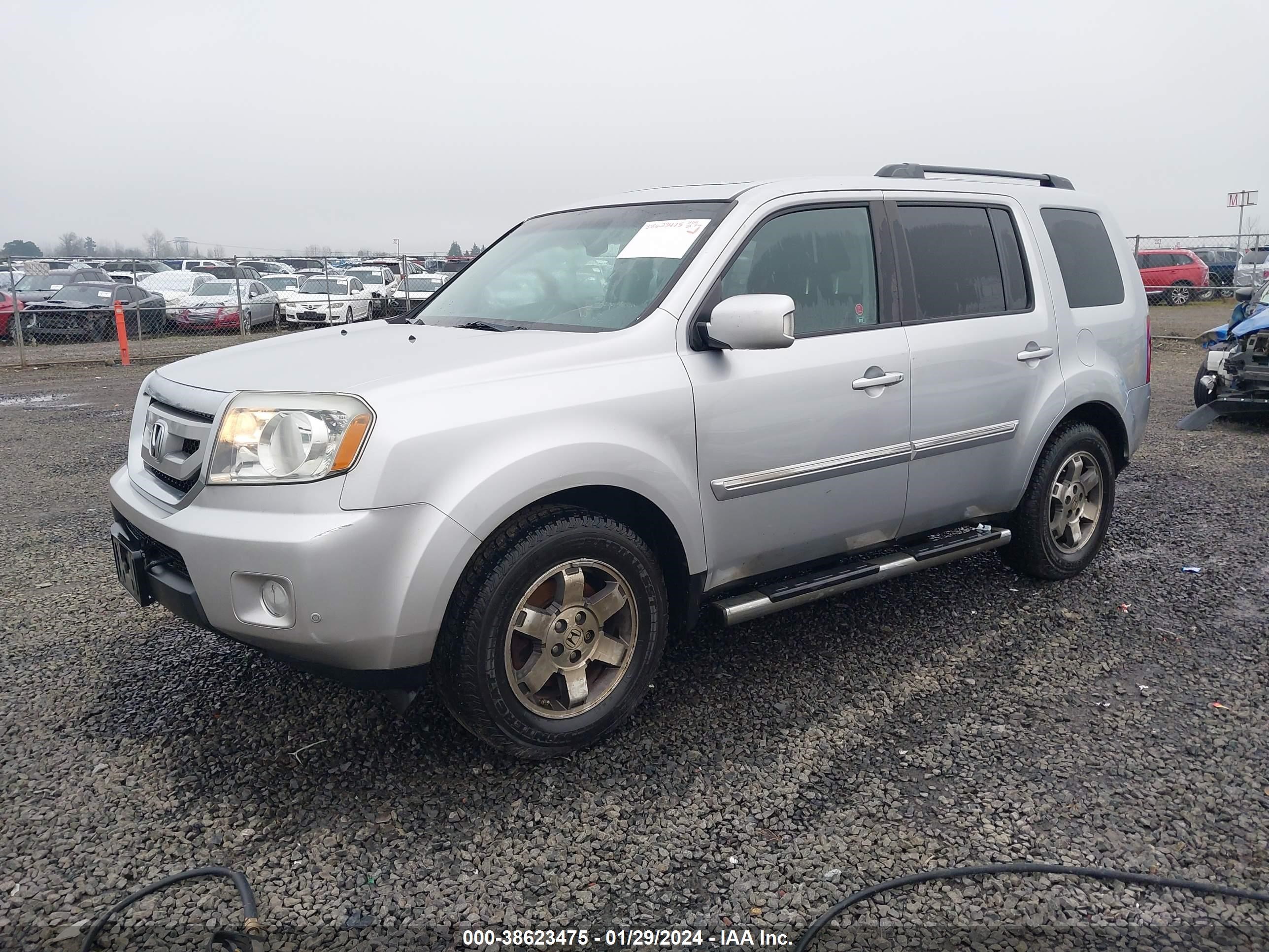 Photo 1 VIN: 5FNYF4H93BB504140 - HONDA PILOT 