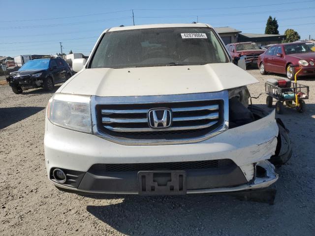 Photo 4 VIN: 5FNYF4H93FB041342 - HONDA PILOT TOUR 