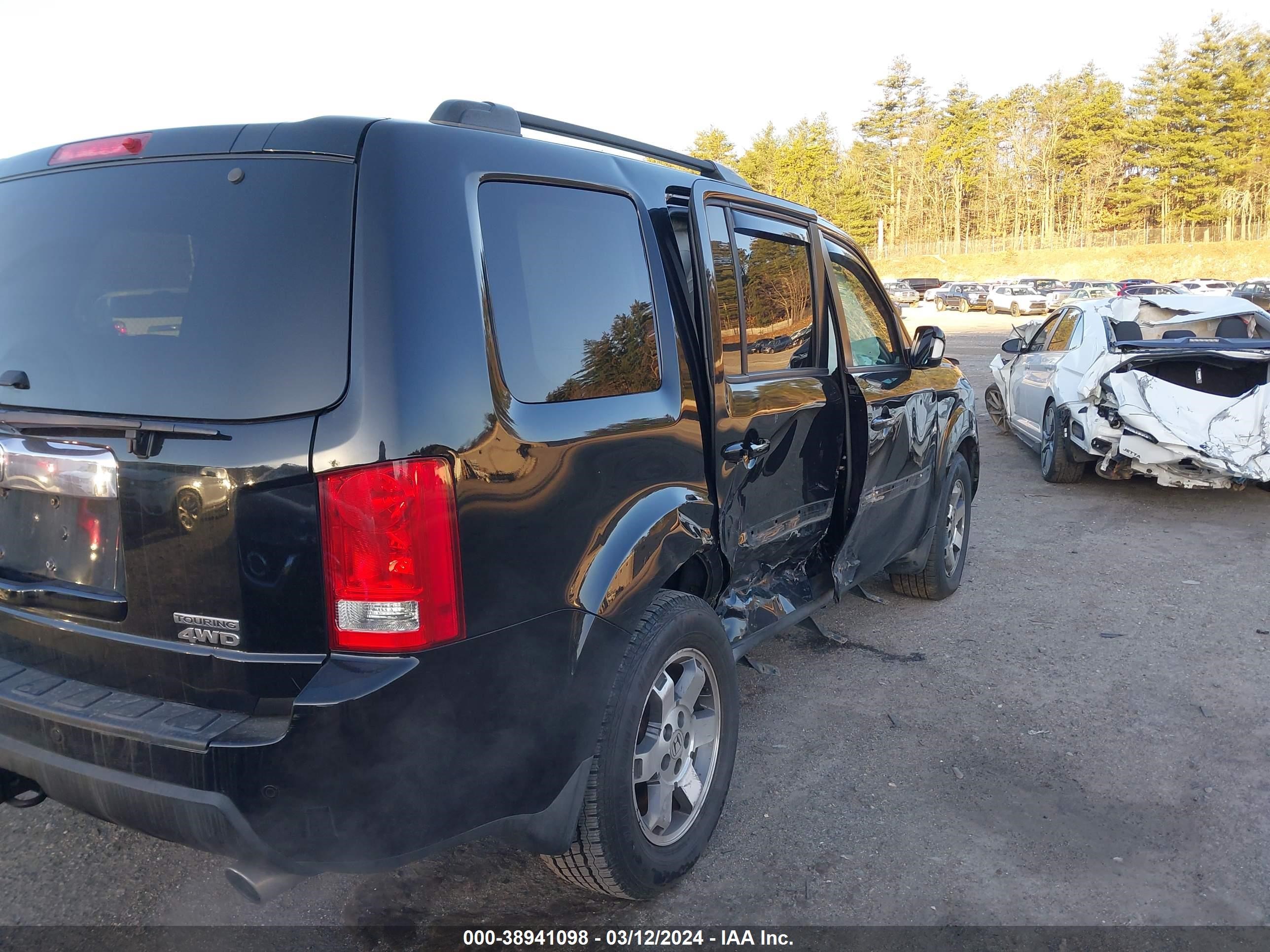 Photo 5 VIN: 5FNYF4H94AB030553 - HONDA PILOT 