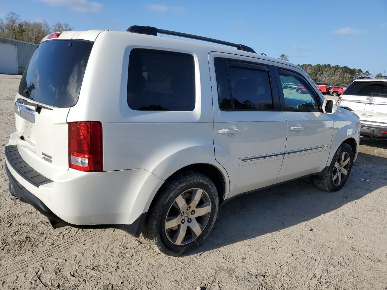 Photo 2 VIN: 5FNYF4H94DB027642 - HONDA PILOT 