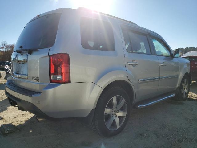 Photo 2 VIN: 5FNYF4H94DB063444 - HONDA PILOT TOUR 