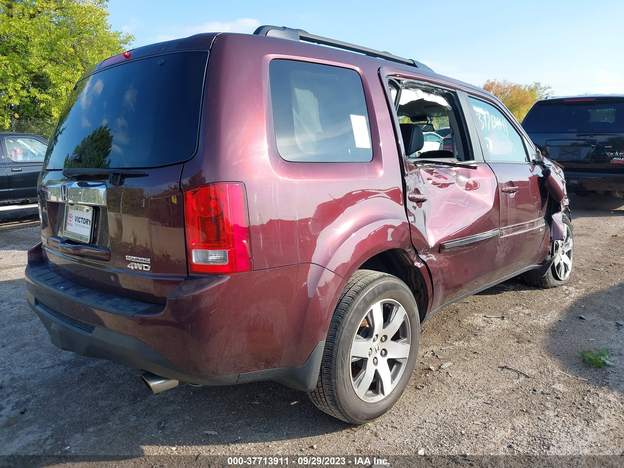 Photo 3 VIN: 5FNYF4H94EB054454 - HONDA PILOT 