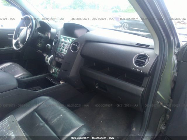 Photo 4 VIN: 5FNYF4H95AB004656 - HONDA PILOT 