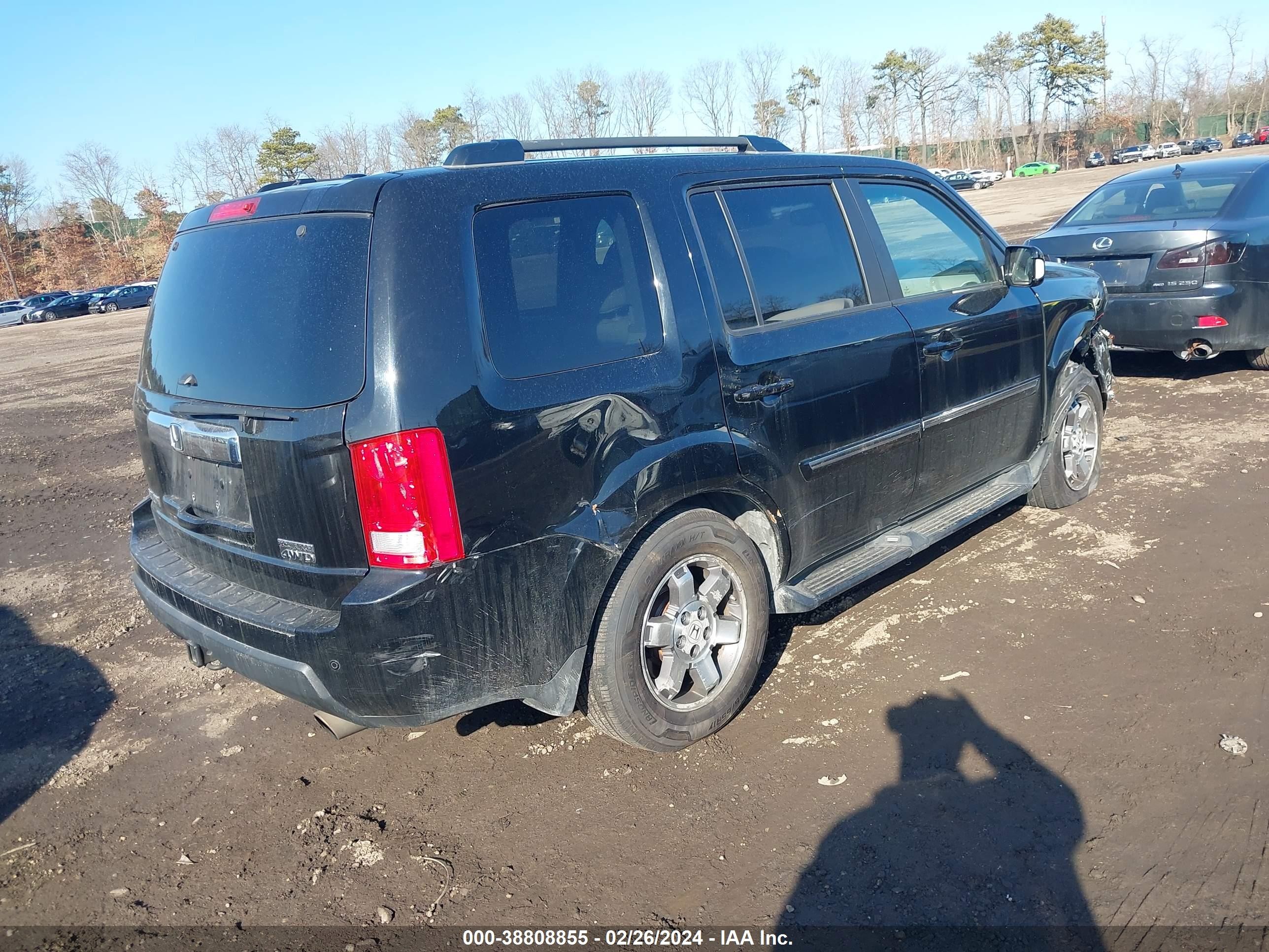 Photo 3 VIN: 5FNYF4H96AB019702 - HONDA PILOT 