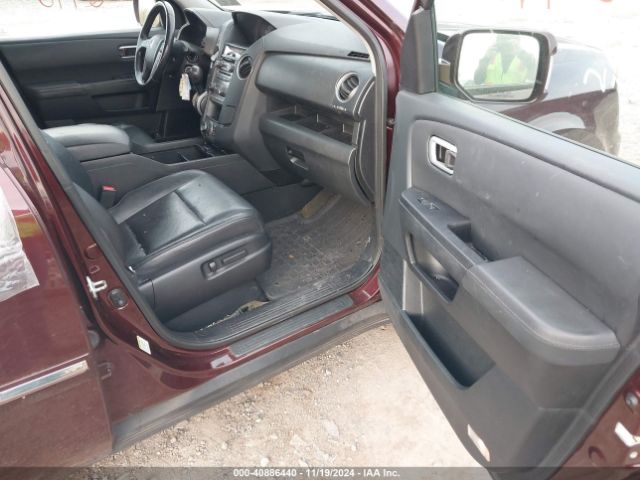 Photo 4 VIN: 5FNYF4H96FB043702 - HONDA PILOT 