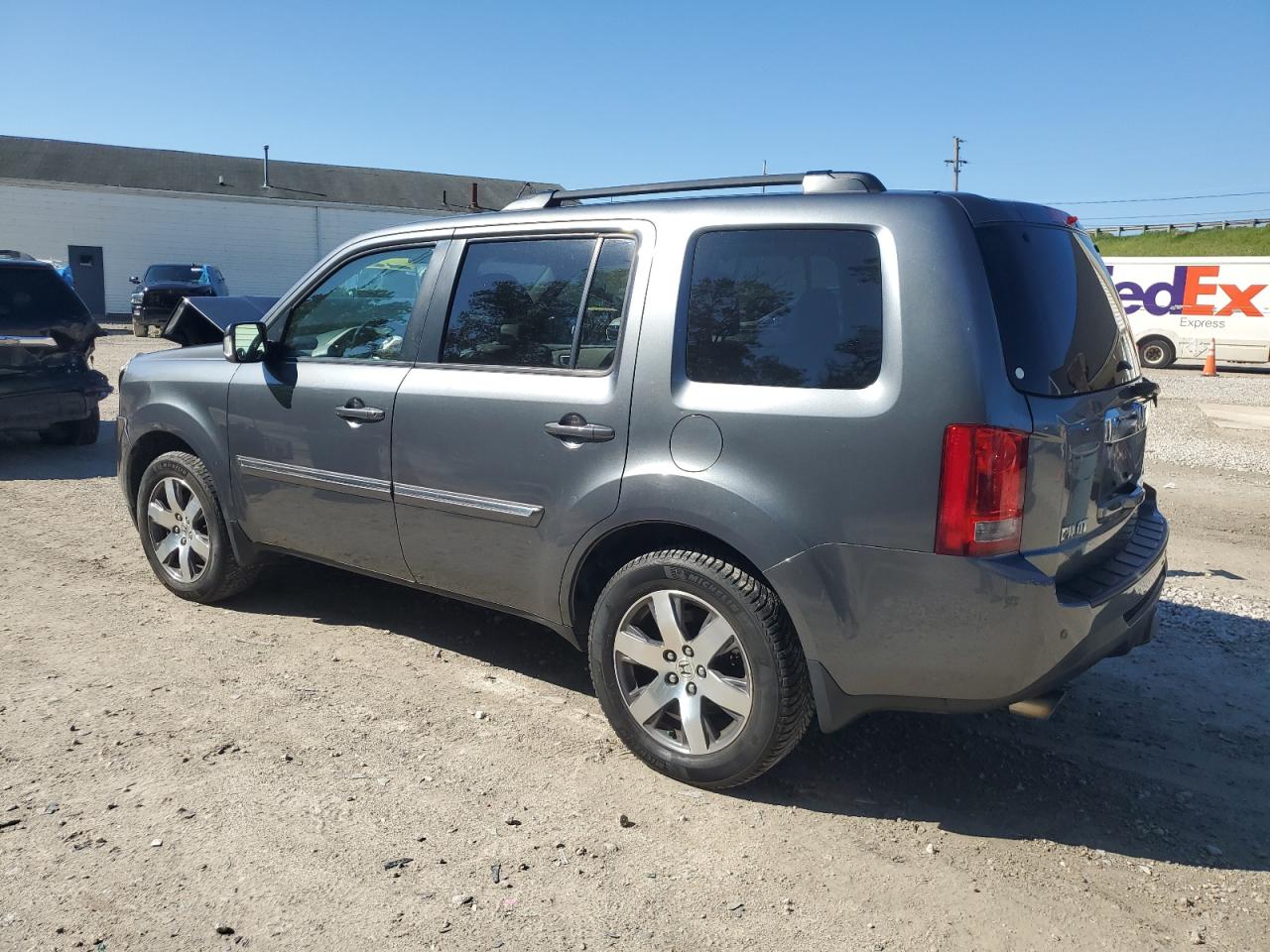 Photo 1 VIN: 5FNYF4H97DB050817 - HONDA PILOT 