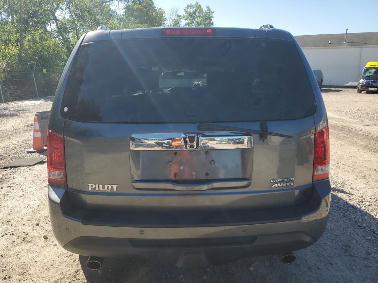 Photo 5 VIN: 5FNYF4H97DB050817 - HONDA PILOT 