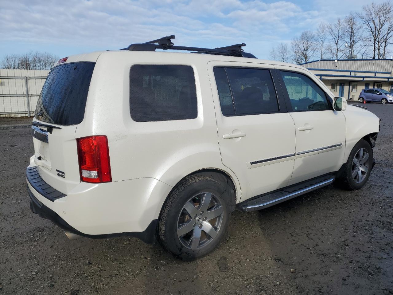 Photo 2 VIN: 5FNYF4H97FB029856 - HONDA PILOT 