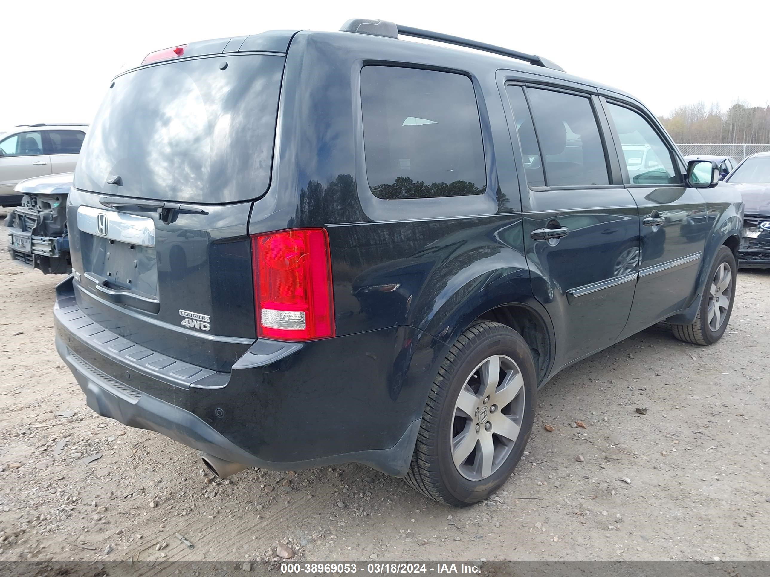 Photo 3 VIN: 5FNYF4H97FB073856 - HONDA PILOT 