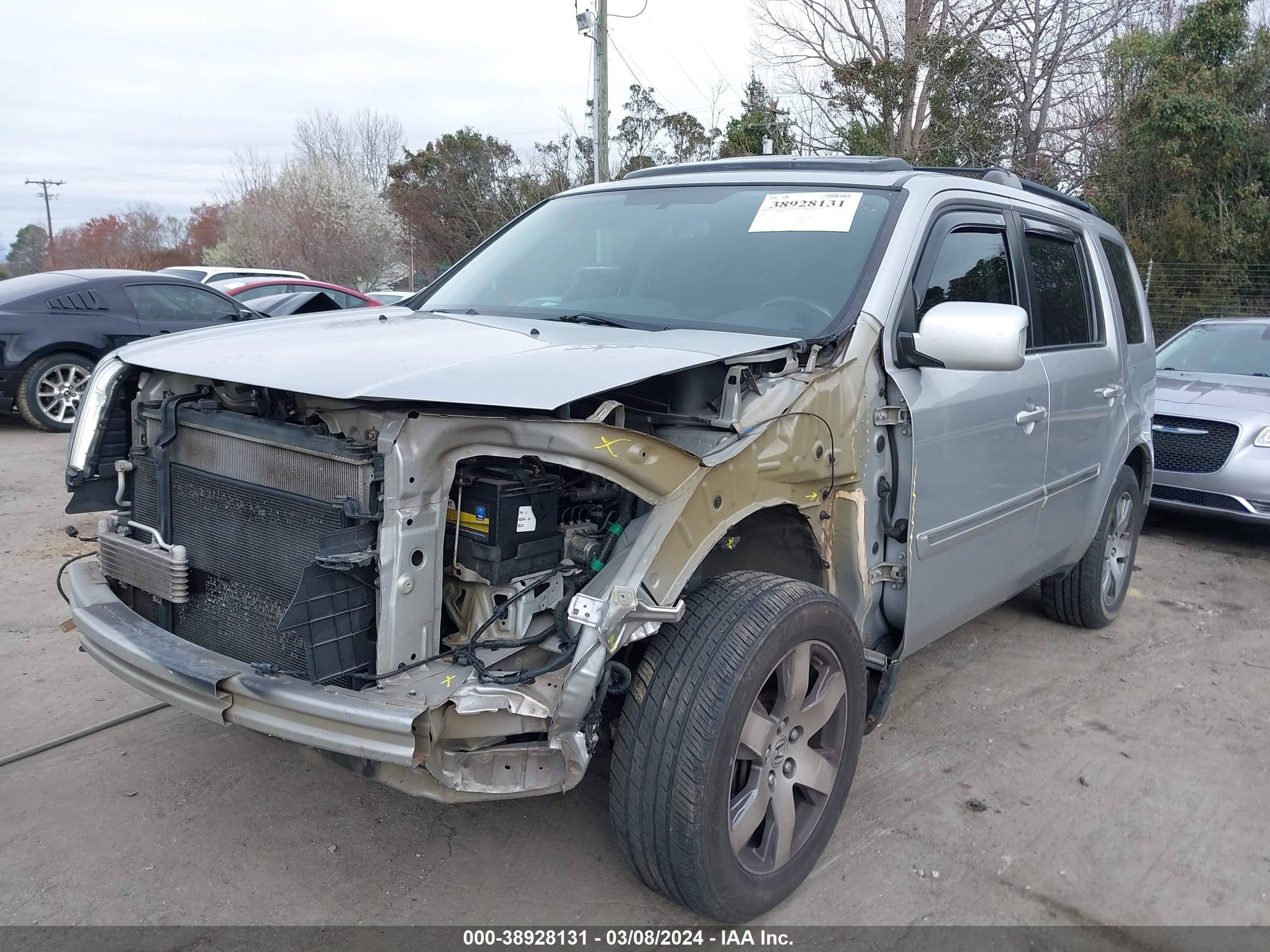 Photo 1 VIN: 5FNYF4H97FB077762 - HONDA PILOT 