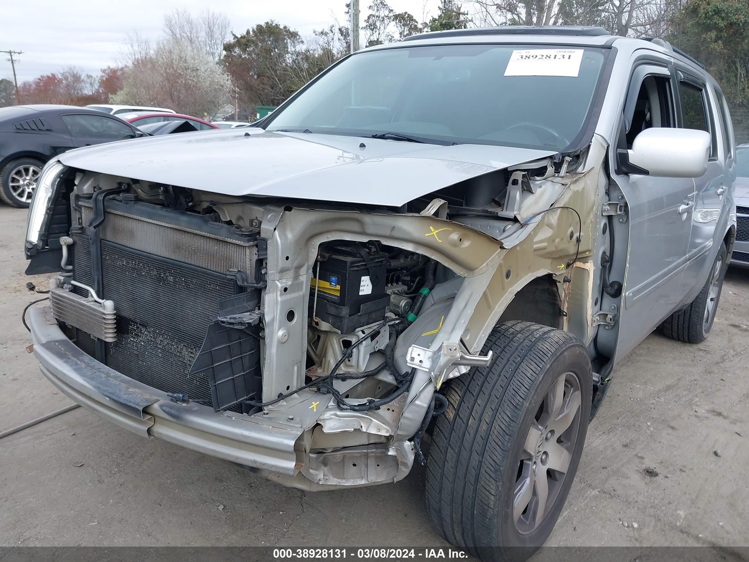 Photo 5 VIN: 5FNYF4H97FB077762 - HONDA PILOT 