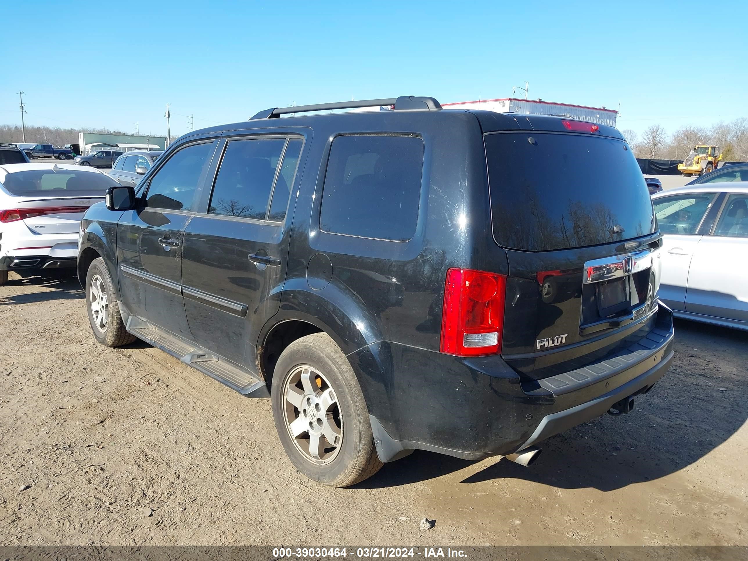 Photo 2 VIN: 5FNYF4H98AB007874 - HONDA PILOT 