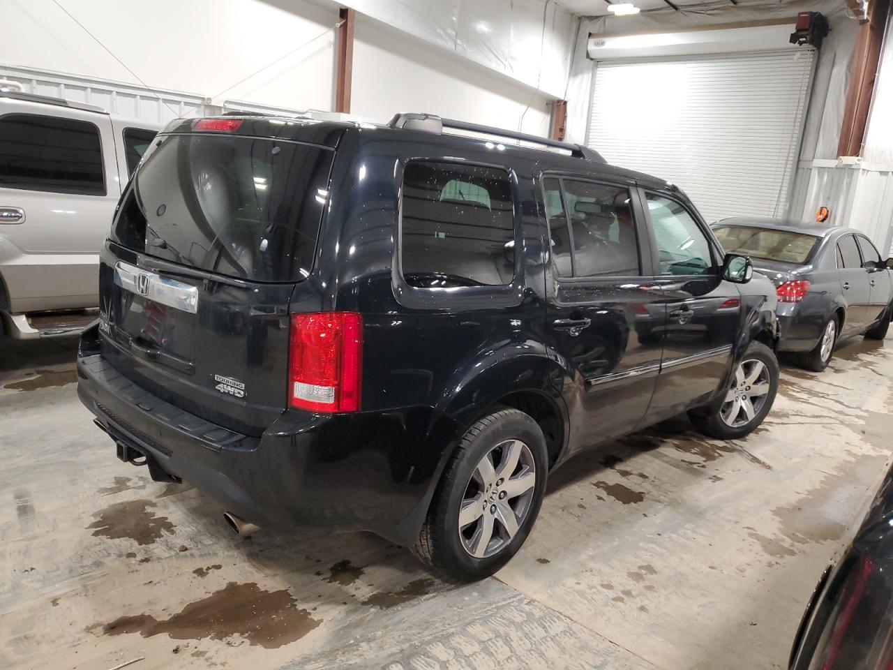 Photo 2 VIN: 5FNYF4H98EB055767 - HONDA PILOT 