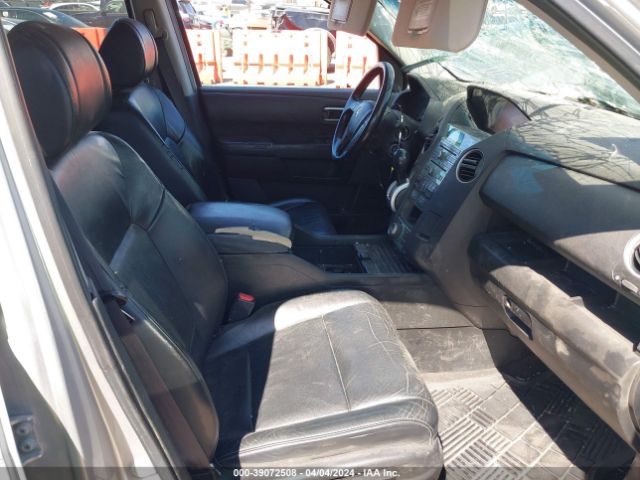 Photo 4 VIN: 5FNYF4H99AB027390 - HONDA PILOT 