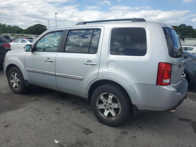 Photo 1 VIN: 5FNYF4H99AB032752 - HONDA PILOT TOUR 