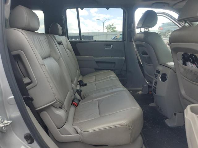 Photo 10 VIN: 5FNYF4H99AB032752 - HONDA PILOT TOUR 