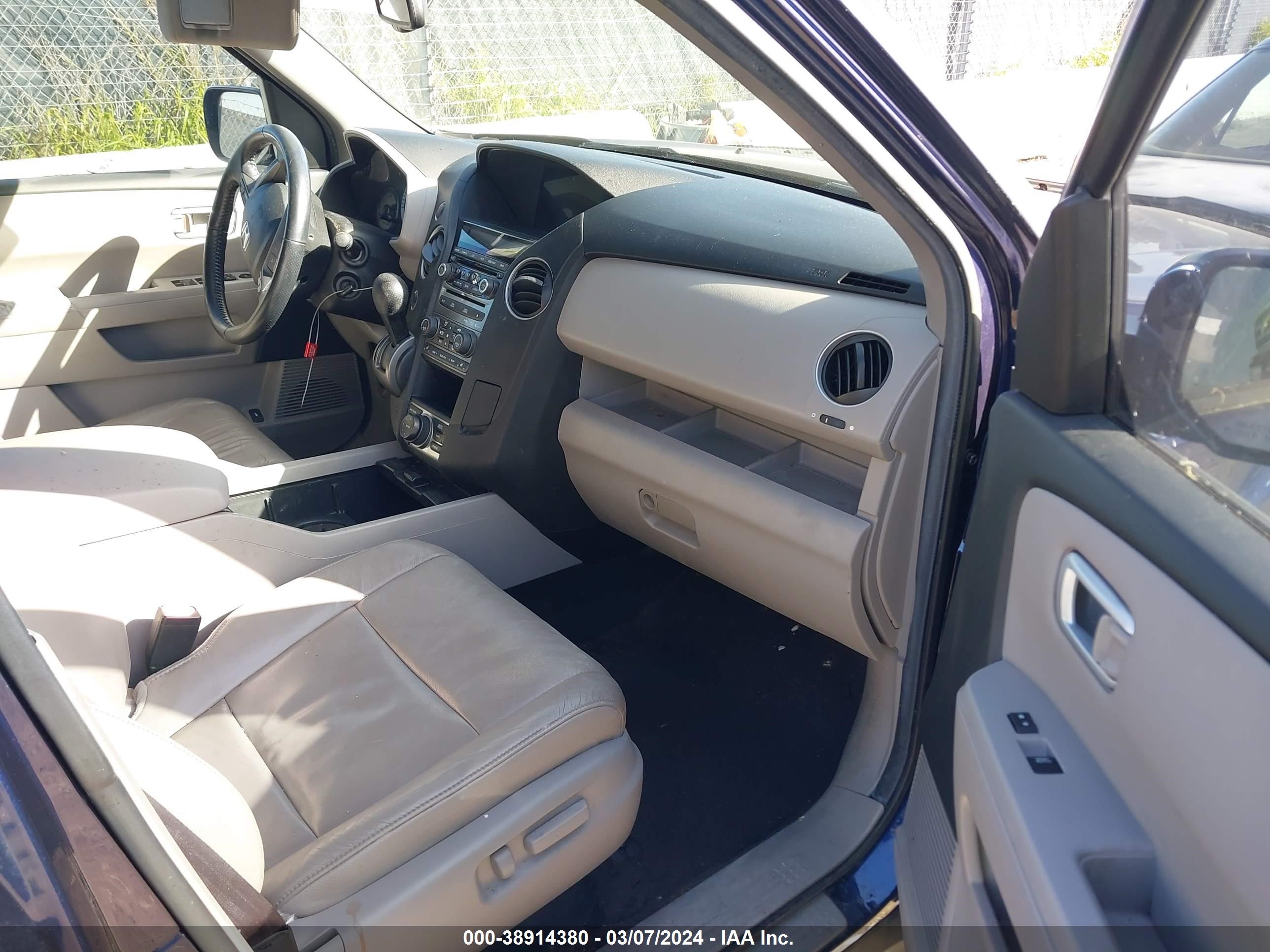 Photo 4 VIN: 5FNYF4H99DB007838 - HONDA PILOT 