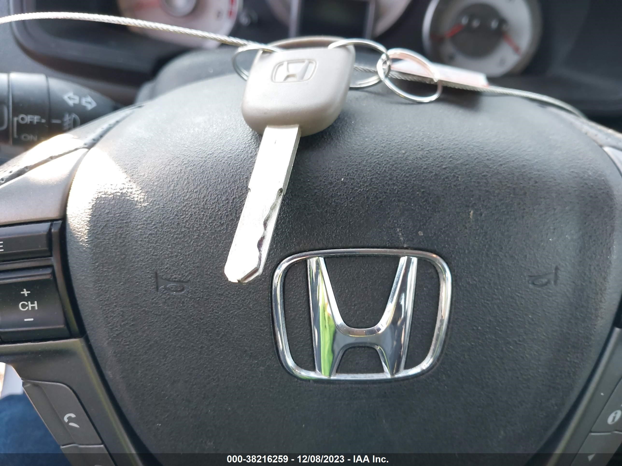 Photo 10 VIN: 5FNYF4H99EB048228 - HONDA PILOT 