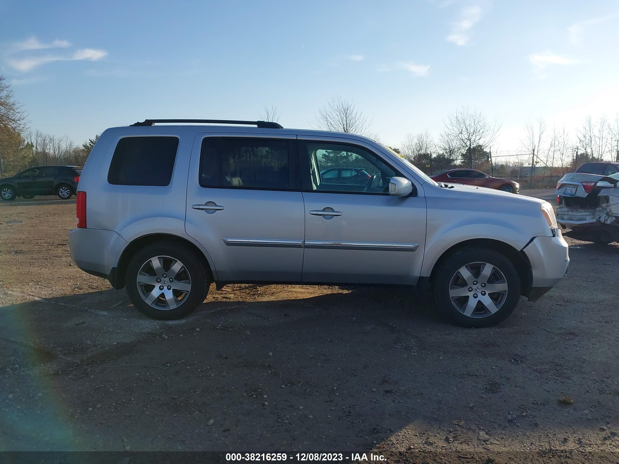 Photo 13 VIN: 5FNYF4H99EB048228 - HONDA PILOT 