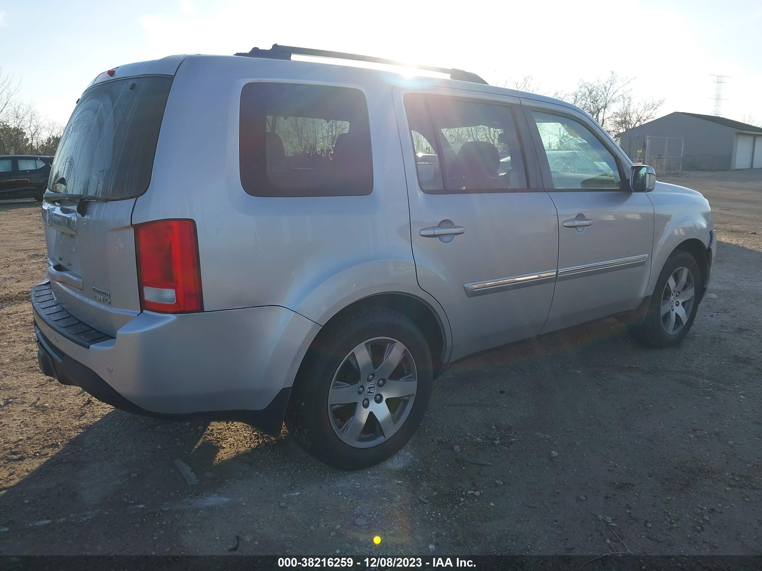 Photo 3 VIN: 5FNYF4H99EB048228 - HONDA PILOT 