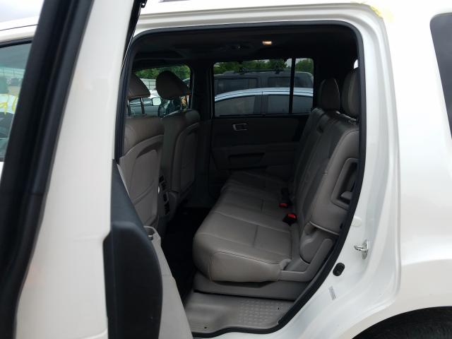 Photo 5 VIN: 5FNYF4H9XCB061356 - HONDA PILOT TOUR 