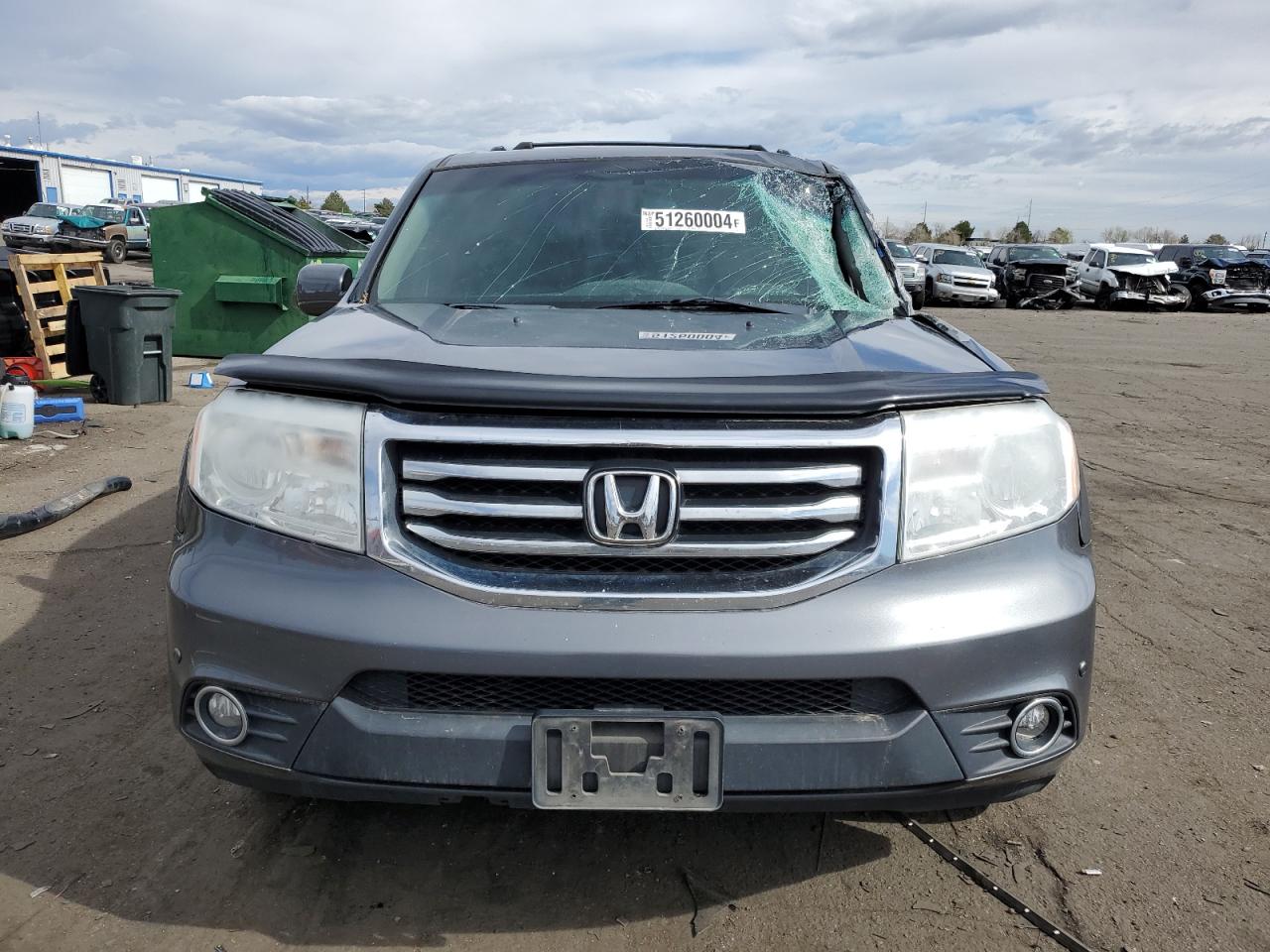 Photo 4 VIN: 5FNYF4H9XDB033901 - HONDA PILOT 