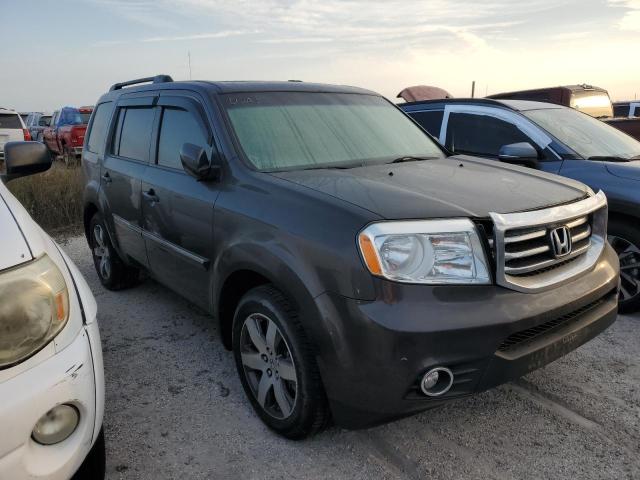 Photo 3 VIN: 5FNYF4H9XDB058149 - HONDA PILOT TOUR 