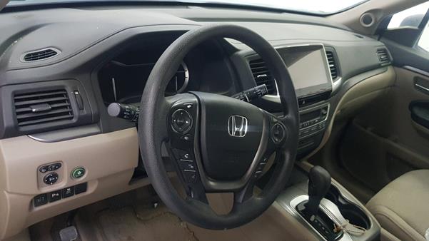 Photo 10 VIN: 5FNYF5821HB700076 - HONDA PILOT 