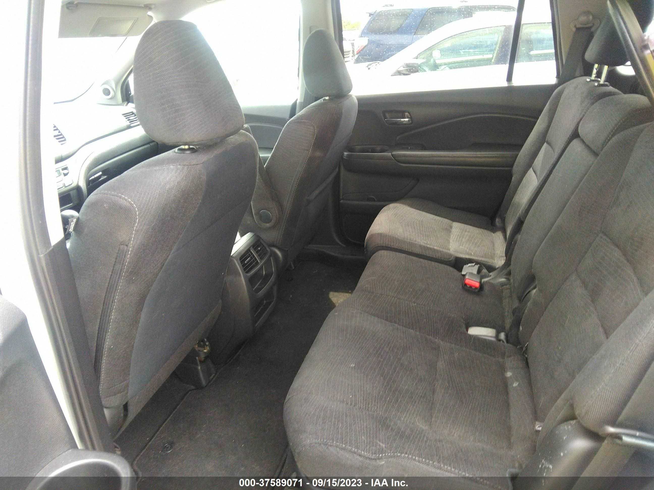 Photo 7 VIN: 5FNYF5H11HB041827 - HONDA PILOT 