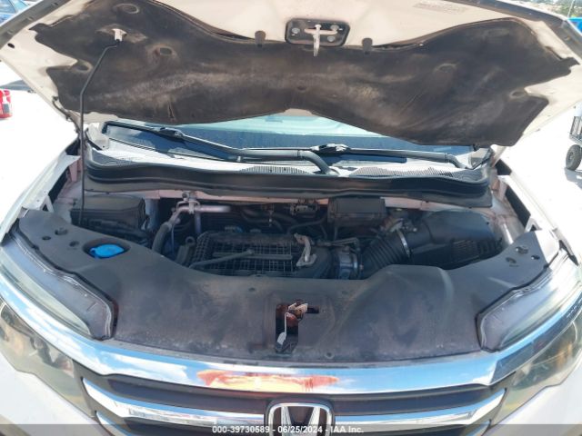 Photo 9 VIN: 5FNYF5H13JB028633 - HONDA PILOT 