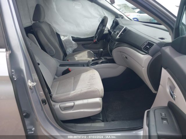 Photo 4 VIN: 5FNYF5H1XLB026588 - HONDA PILOT 