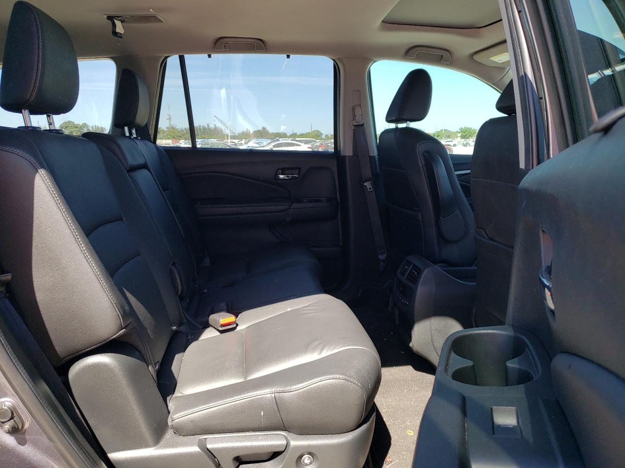 Photo 10 VIN: 5FNYF5H26NB032125 - HONDA PILOT 