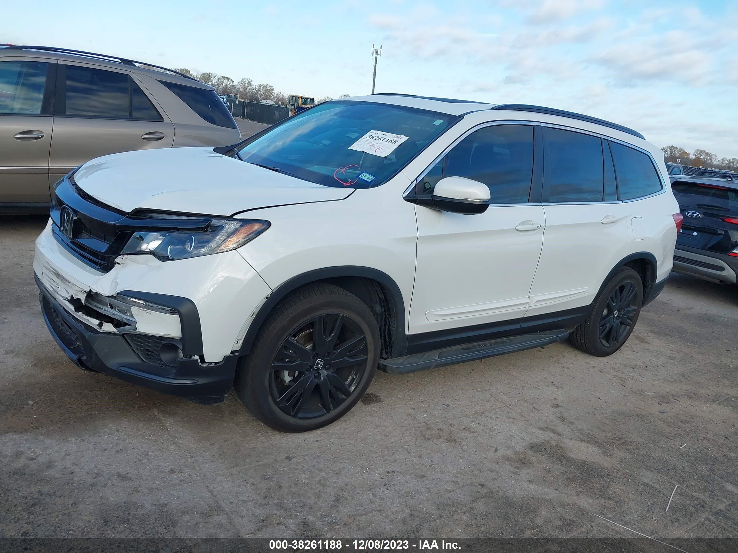 Photo 1 VIN: 5FNYF5H28NB027833 - HONDA PILOT 