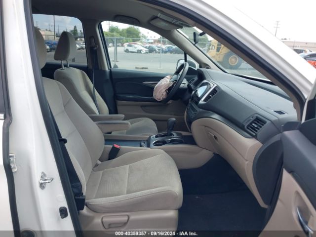 Photo 4 VIN: 5FNYF5H30GB014831 - HONDA PILOT 