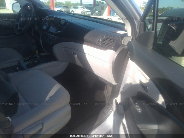 Photo 4 VIN: 5FNYF5H32LB027803 - HONDA PILOT 