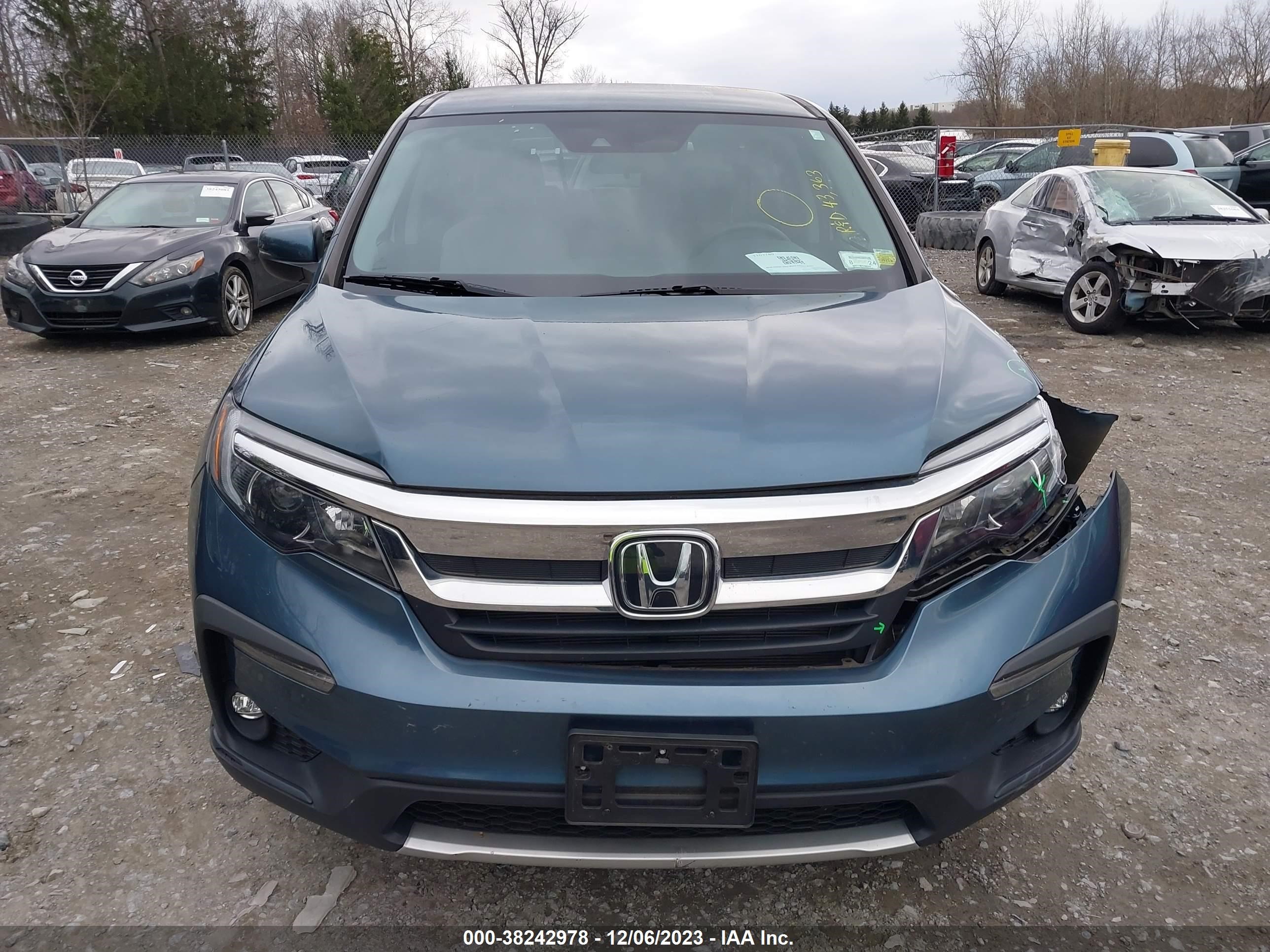 Photo 11 VIN: 5FNYF5H35LB026466 - HONDA PILOT 